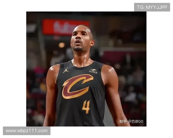 夏联 MVP 驰援勇士！莫布里内线试金石或改写轮换格局